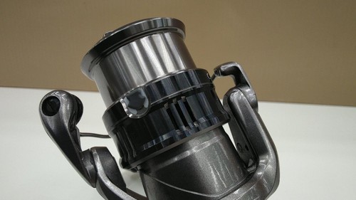 Direct from Japan Shimano: 17Complex CI4 + C2500SF4HG - Picture 6 of 13