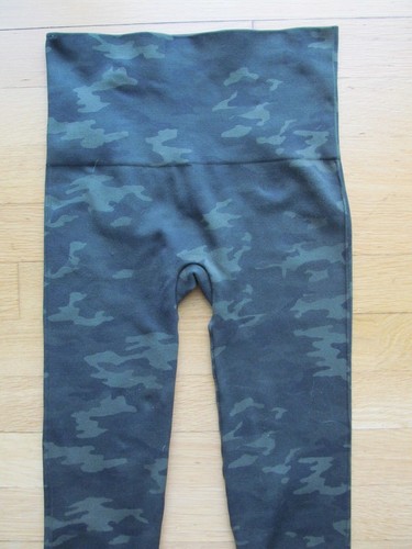 SPANX Leggings Damen Gr. S grün Camouflage hoher Bund Look At Me Now - Bild 5 von 7