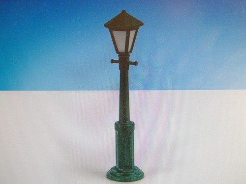 Playmobil 1041 lamppost new re edition of 5340 new in sealbag - Afbeelding 1 van 3