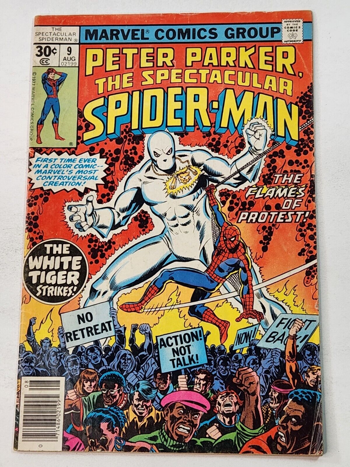 Spectacular Spider-Man 9 NEWSSTAND 1st App White Tiger in Standard Comic 1977