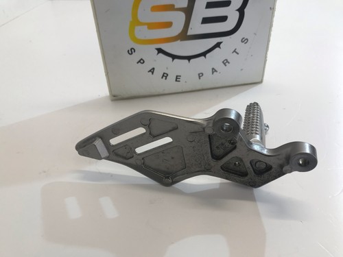 PEDANA POGGIAPIEDI ANTERIORE SINISTRA YAMAHA MT-09 SP 2021-2023 / FOOTREST - Imagen 12 de 15