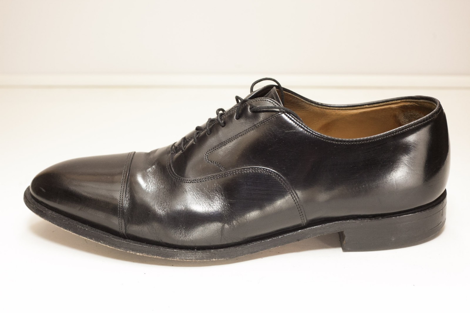 Johnston & Murphy Size 13 D B Black Oxford Cap Toe Johnston & Murphy Size 13 D B Black Oxford Cap Toe