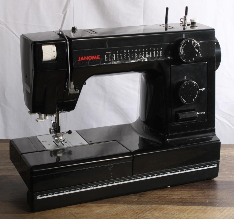 Janome HD1000 Black Edition Sewing Machine HeavyDuty 14 BuiltIn
