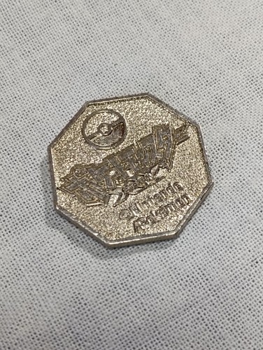 Sylveon Pokemon Metal Collection Coin Medal Meiji Nintendo Japanese B4904 - Picture 6 of 7