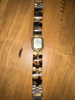 ルシーダDX Lucida Quartz Watch, Gold Tone Rectangle Tortoiseshell Design