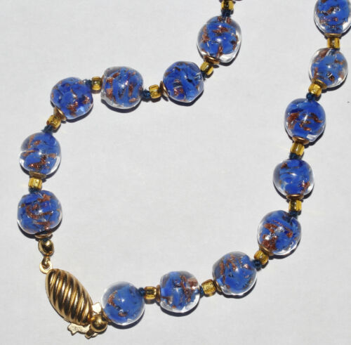 Disco de lámina y collar de cuentas redondas de vidrio artístico veneciano de Murano de colección - Imagen 9 de 11
