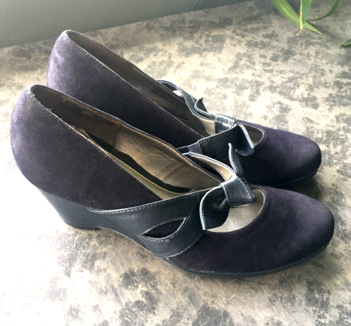 Van Dal size 4.5 dark blue court wedges suede and leather vgc - Picture 1 of 9