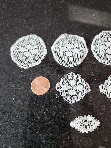 Lot 11 Vintage Dollhouse Doilies Miniature Crocheted Various Sizes 1.5"-1" - Picture 2 of 4