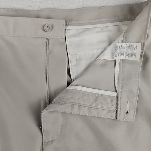 PGA Tour Athletic Golf Shorts Men's 42 Beige Flat Front Slash/Side Pocket Chino - Picture 3 of 8