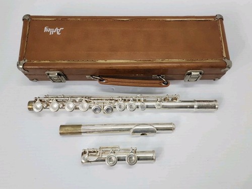 Vtg Artley 18-0 "C" Flute Nickel Silver -Nogales ARIZ USA With Case