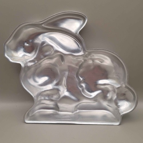 Wilton Easter Cake Pan Set of 3 2003 Bunny 2105-2074 1971 Eggs 508-2127 - Picture 14 of 16