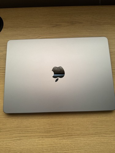 MacBook Air M2 – 8GB RAM / 256GB SSD – Excellent Condition - Picture 4 of 13
