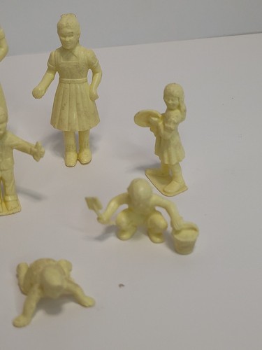 MARX ORIGINAL 1953 Pet Shop/Dollhouse Family  - Picture 7 of 15