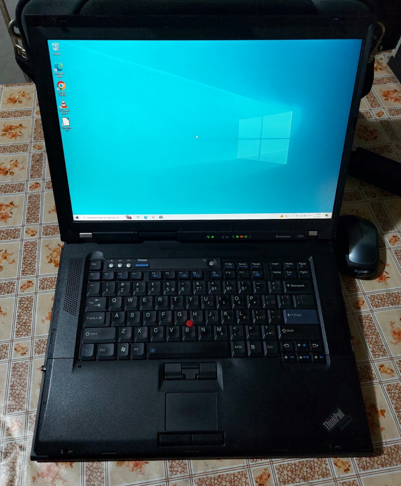 Lenovo ThinkPad R61 - Core2Duo, 4GB RAM, 256GB SSD, NVIDIA, Windows 10 + GIFTS - Picture 6 of 8