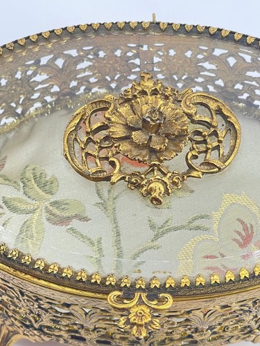 Vintage Gold Filigree Jewelry Box With Lid Footed Lined Floral Silk Fabric - Picture 7 of 12