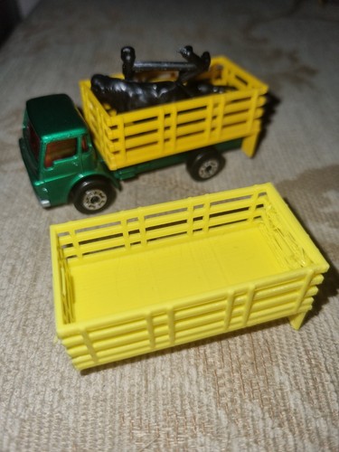MATCHBOX LESNEY N0 71 CATTLE TRUCK REPRO BACK TRAILER - Picture 2 of 2