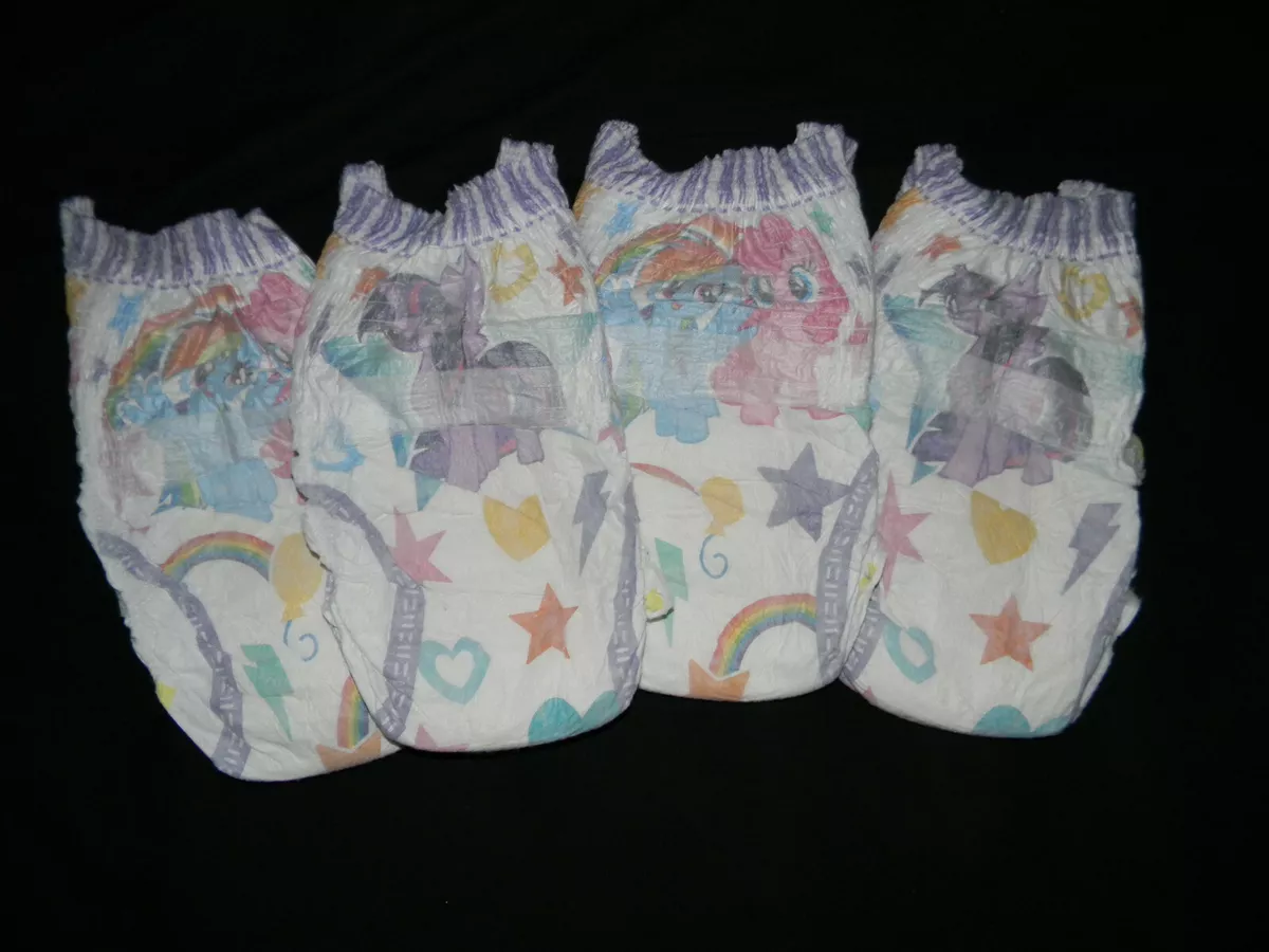 4 sample Pampers easy-ups 5t-6t (My little pony)