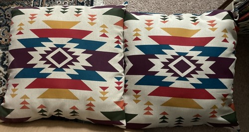 Navajo Print Multi-colored polyester throw pillows - Picture 2 of 3