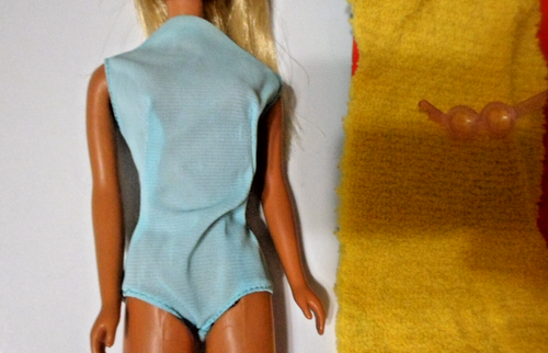 MATTEL #1067 SUN SET MALIBU BARBIE DOLL 1970 KOREA SWIMSUIT GLASSES TOWEL - Picture 5 of 6