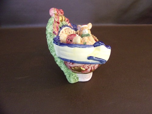 Christmas Salt & Pepper Set "Not Even A Mouse" House Of Lloyd - Picture 2 of 8