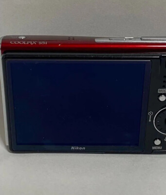Nikon COOLPIX S51 Wine Red Digital Camera 8.1MP 1/2.5