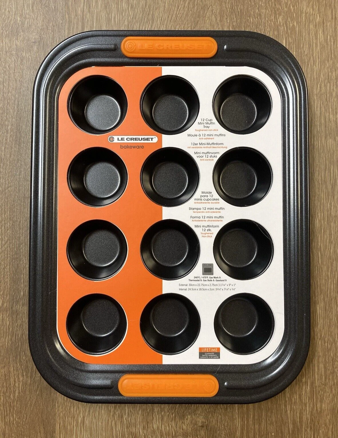 12 Cup Mini Muffin Tray LE CREUSET Toughened Non-Stick Metal Bakeware Pan 12x9
Opens in a new window