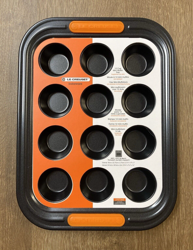 12 Cup Mini Muffin Tray LE CREUSET Toughened Non-Stick Metal Bakeware Pan 12x9 - Picture 1 of 6