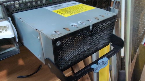 Hewlett Packard HP Integrity RX2600 A6870A with HDD Great Condition - Picture 7 of 12