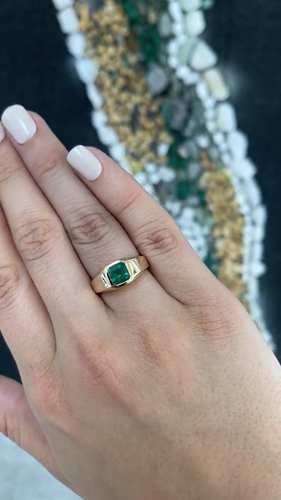 1.17 Carat Alpine Deep Green Natural Emerald Asscher Solitaire Unisex Ring 14K - Video 1 of 1
