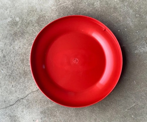 Frisbee in plastica rosso, bianco e blu con loghi Burger King, Kia e Bank - Foto 6 di 21