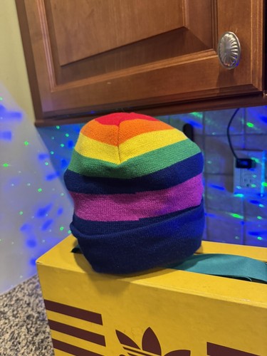 Rare - New York Islanders UBS Arena Stadium Givaway - LGBT Net - Beanie 📸👀 - Picture 4 of 9