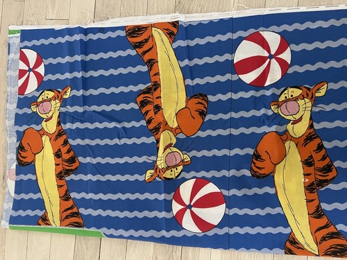Winnie Puuh Tigger Stoff Panel Sommer Schwimmbad Motiv 59" x 35" - Bild 4 von 5