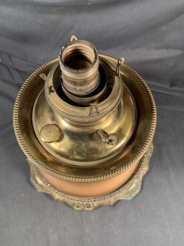 Victorian JUNO Gone with the Wind Banquet Brass Oil Lamp c1890s Electrified - Picture 2 of 6