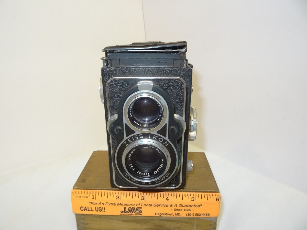 Vintage Zeiss Ikon Ikonflex IIa 855-16 Film Camera w/Leather Case
