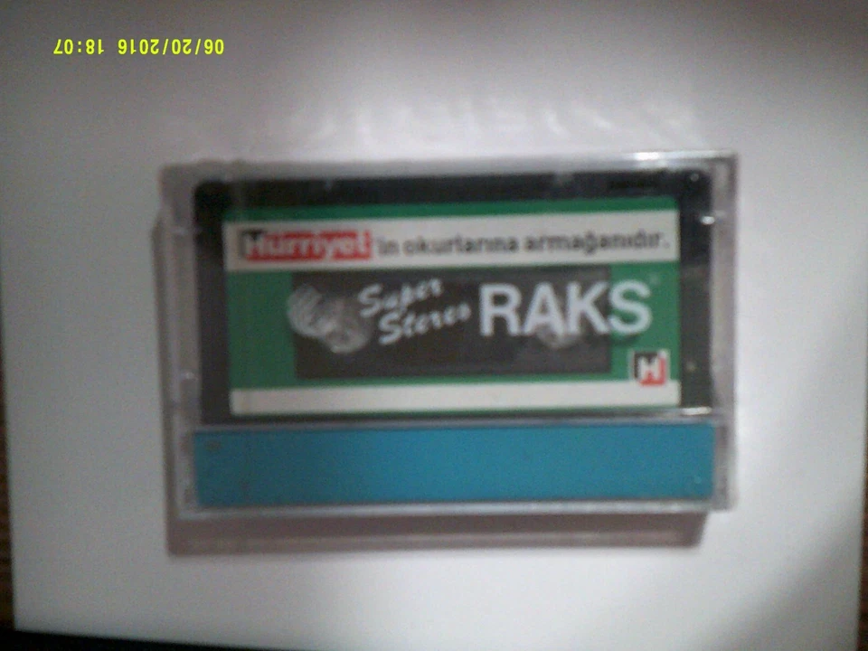 NOS Selections from Bulent Esoy 'dan Secmeler cassette tape unopened Raks Turkey - Image 2 of 3