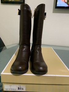 michael kors boots size 11