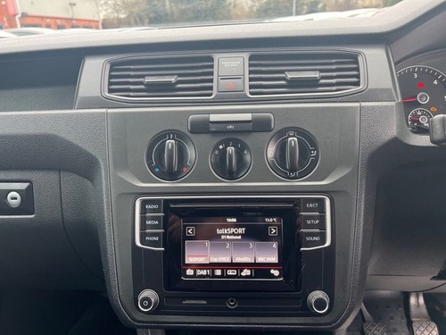 2019 Volkswagen Caddy 2.0 C20 TDI BEECHWOOD CUSTOM PANEL VAN Diesel Manual - Picture 11 of 24