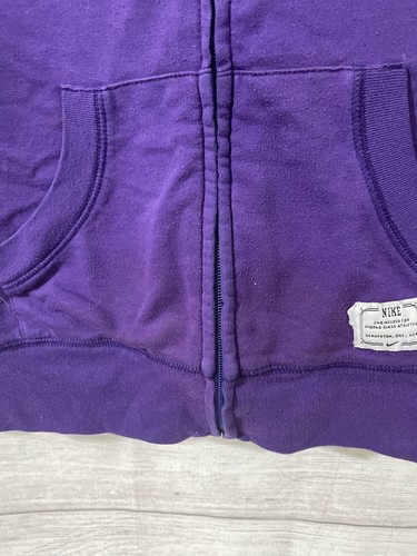 Nike Dri Fit Pullover Therma Hoodie Purple Size Youth XL Skulls Rare - Picture 4 of 8