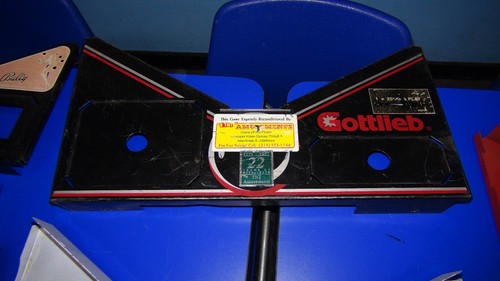 Gottlieb 1980-84 Flipperautomat Spielfeld Metallschürze Anleitung Fliege - Bild 1 von 2