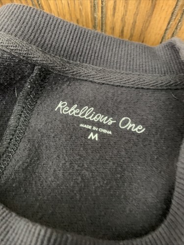 Rebellious One Women’s Sweatshirt Size Medium Fairycore Butterfly Celestial Sun - Picture 6 of 8