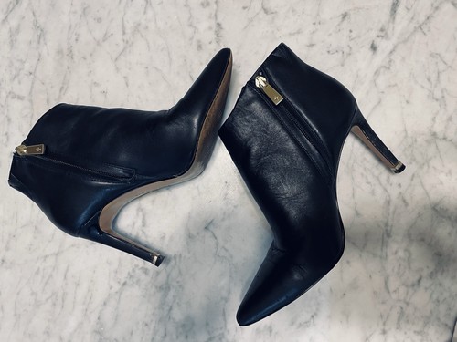 Stivali Kenneth Cole donna 7 pelle tacco 3” punta a punta zip laterale neri morbidi - Foto 2 di 12