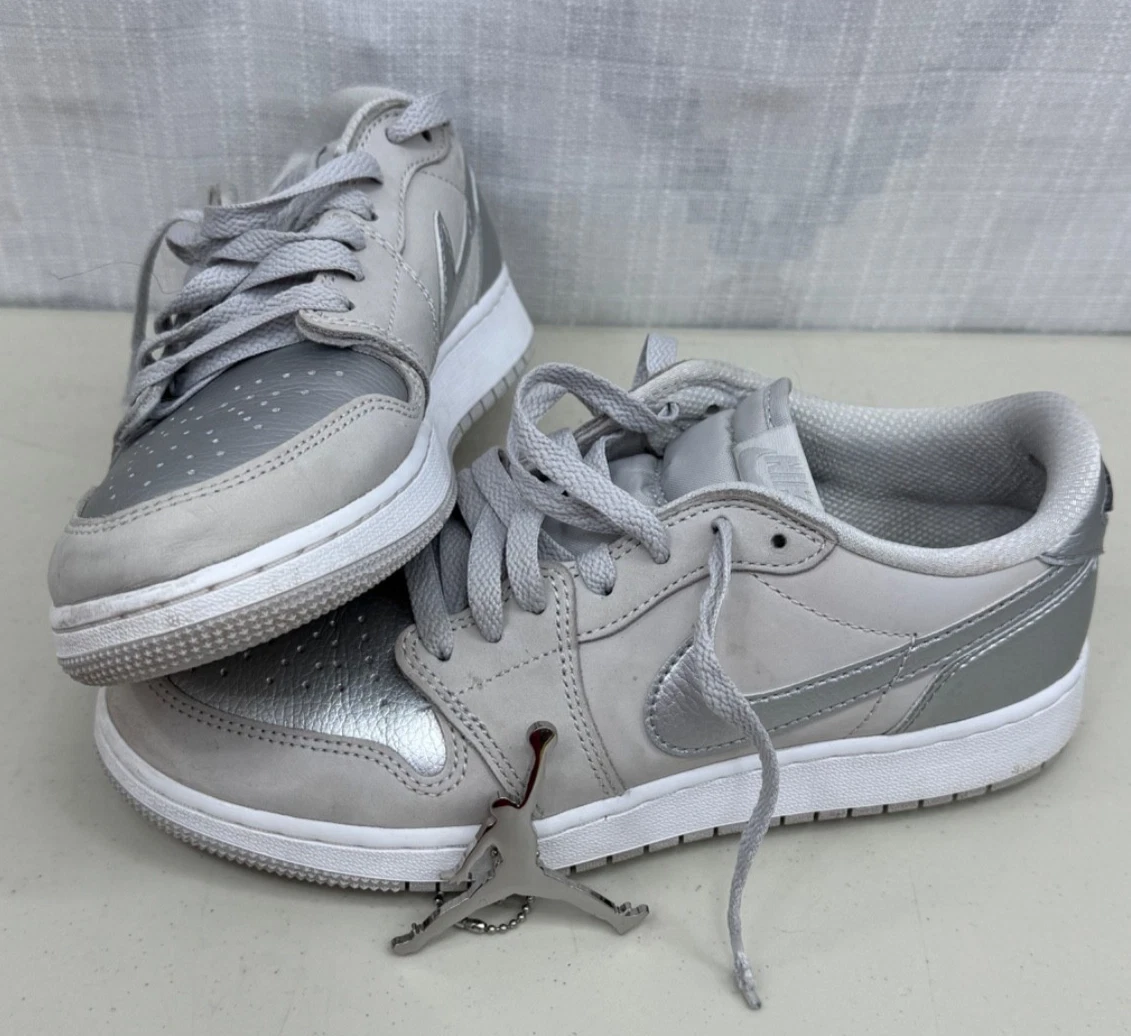 Preços baixos em Jordan 1 Retro OG Low Metallic Silver | eBay
