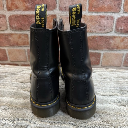 dr martens 1460 lace up boots Women’s Sz 9 - Picture 3 of 9