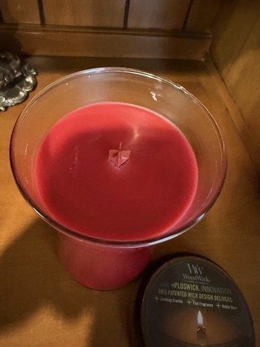 WoodWick Kerze - Johannisbeere 22 oz (623 g) - Bild 4 von 6