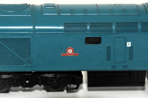 Jouef Class 40 40015 Aquitania British Rail Blue vgc OO Gauge Runs Well + Lights - Picture 7 of 21