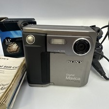 SONY Mavica MVC-FD7 0.3MP Digital Camera - 386480 Comes with Battery