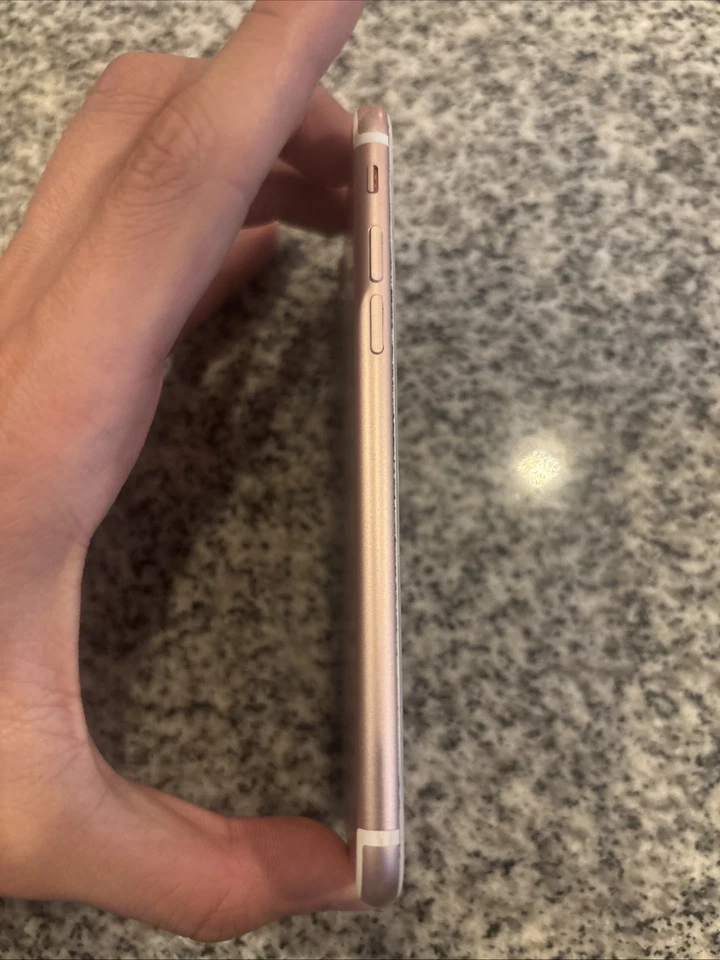 Apple iPhone 7 32GB Unlocked (Restore It & It’ll Work) I Accept Best Offers - Image 3 of 4