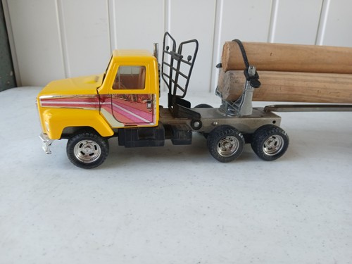 Ertl International S Series Heavy Duty Logger Truck Sattelzugmaschine Anhänger 3608 - Bild 5 von 10