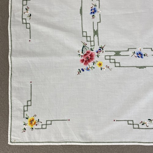 Vintage Floral Hand Embroidered Small Square White Pure Cotton Tablecloth 75cm - Picture 6 of 15