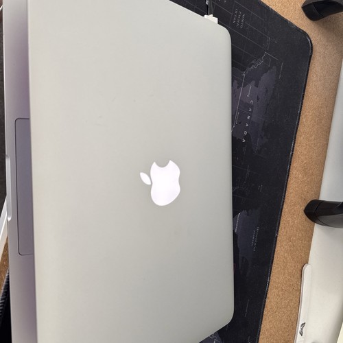 Macbook Pro 13 Inch 2015 2.7Ghz i5 Dual Core A1502 250gb - Afbeelding 2 van 5